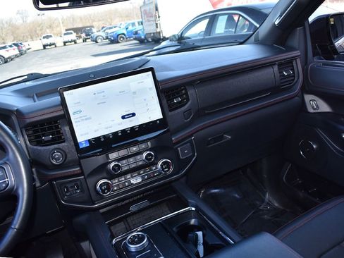 Used 2024 Ford Expedition Max Limited image 20