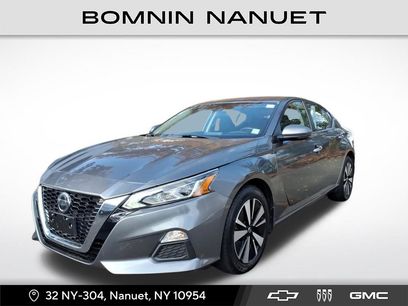 Used 2021 Nissan Altima 2.5 SV w/ SV Premium Package