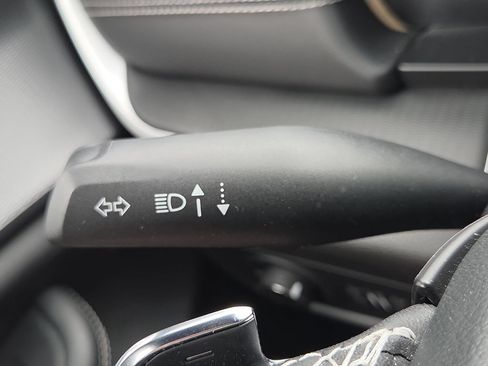 Used 2023 Jeep Grand Cherokee Altitude AWD/4WD image 32