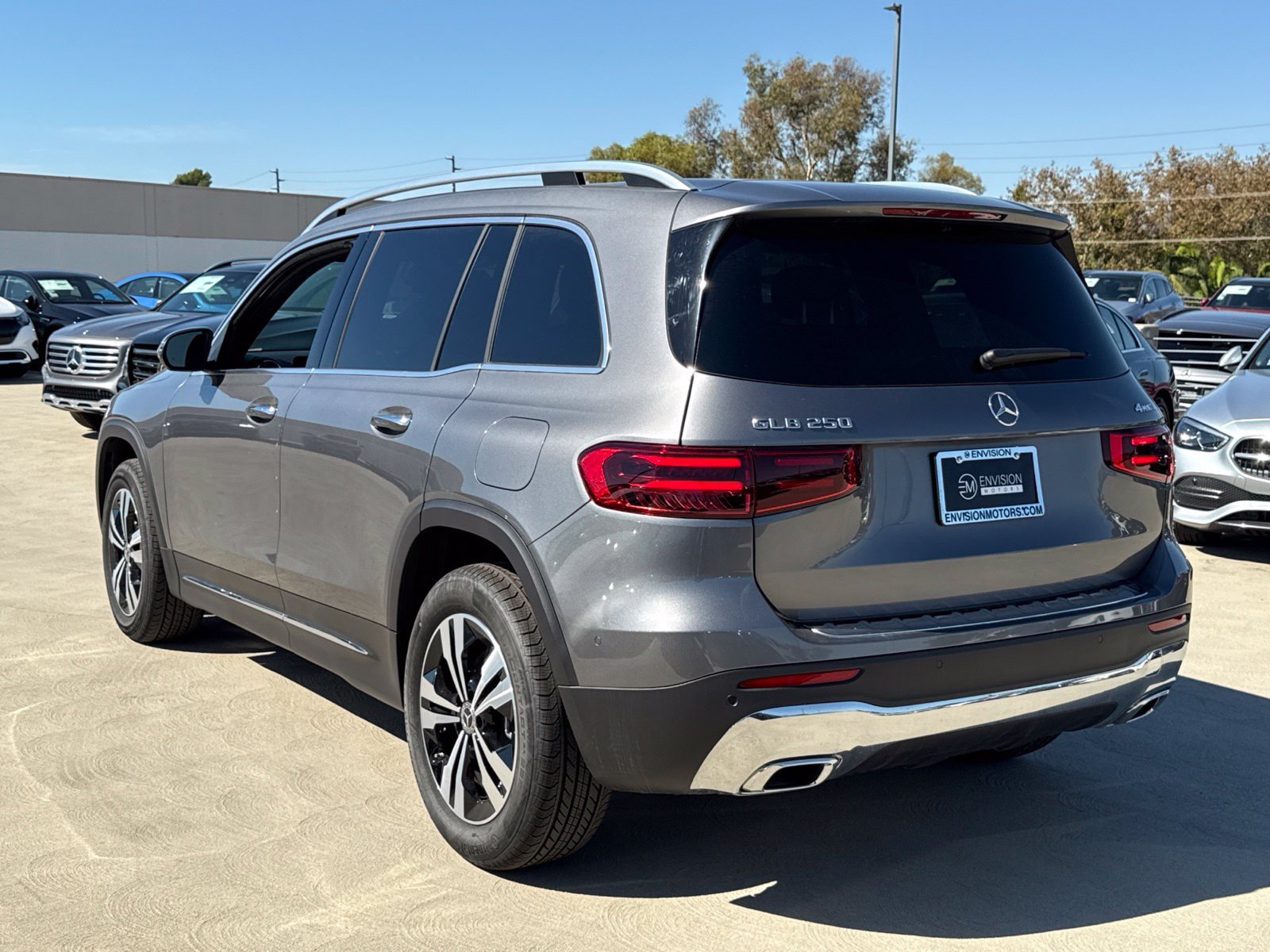 New 2026 Mercedes-Benz GLB 250 4MATIC image 8