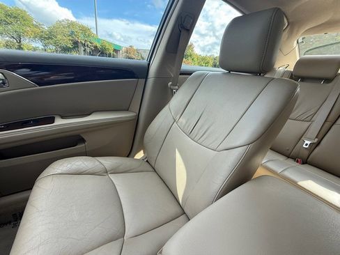 Used 2009 Toyota Avalon XLS image 32