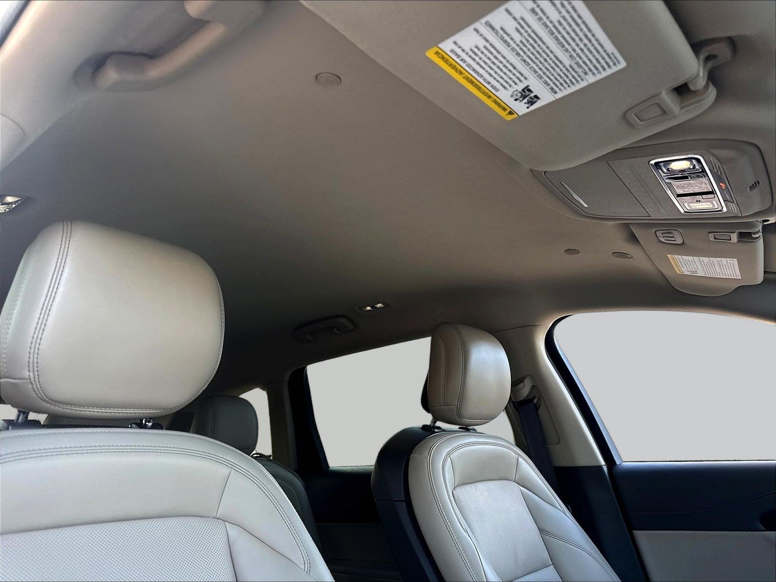 Used 2024 Lincoln Nautilus Premier AWD/4WD image 28