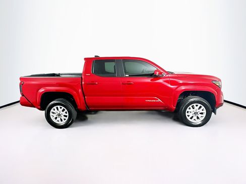 Used 2025 Toyota Tacoma SR5 image 10