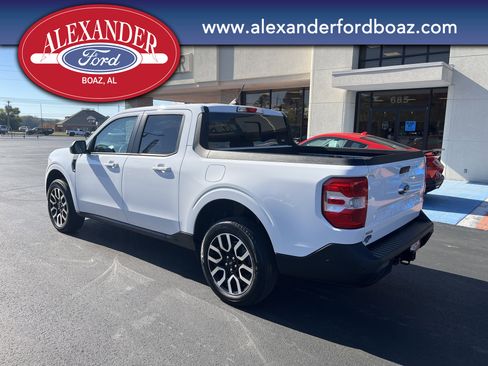 Used 2024 Ford Maverick Lariat image 2