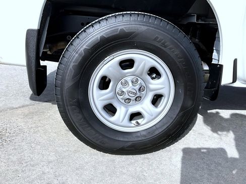 Certified 2024 Nissan Frontier S image 22