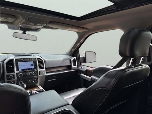 Used 2020 Ford F150 Lariat w/ Equipment Group 502A Luxury image 13