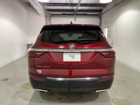 Used 2023 Buick Enclave Essence FWD image 6