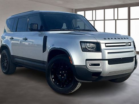 Used 2023 Land Rover Defender 110 S image 11