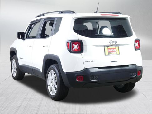 Used 2023 Jeep Renegade Latitude w/ Premium Group AWD/4WD image 5