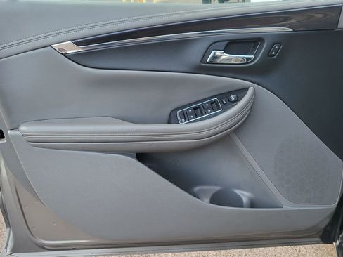 Used 2018 Chevrolet Impala LT w/ LT Leather Package FWD image 22