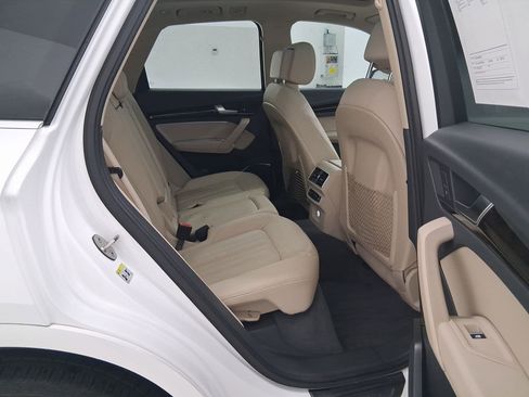 Used 2018 Audi Q5 Premium Plus w/ Premium Plus Package image 33