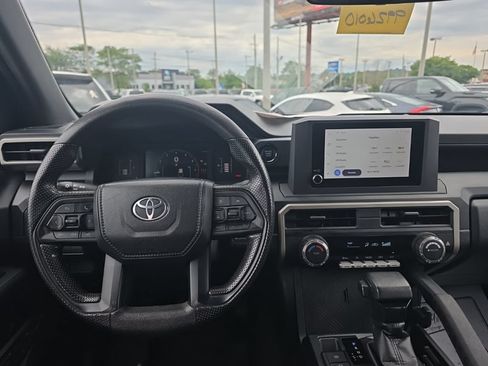 Used 2024 Toyota Tacoma SR AWD/4WD image 12