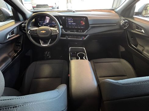 Used 2025 Chevrolet Equinox LT image 37