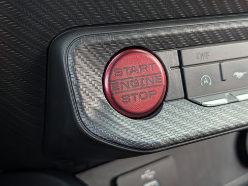 Used 2025 Ford Mustang Premium image 28