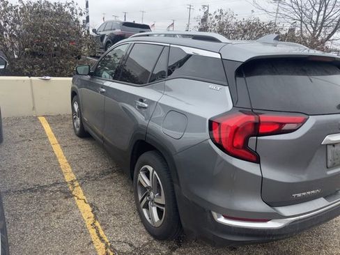 Used 2018 GMC Terrain SLT w/ Preferred Package image 2