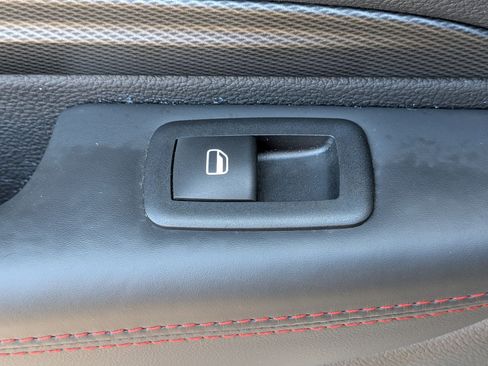 Used 2024 Dodge Durango GT RWD image 29