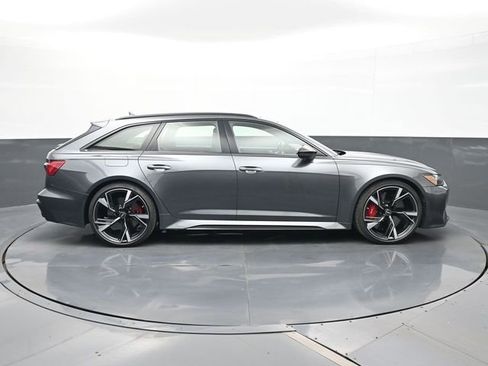 Used 2021 Audi RS 6 w/ Carbon Optic Package AWD/4WD image 22
