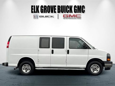 Used 2023 GMC Savana 2500 w/ Driver Convenience Package image 3