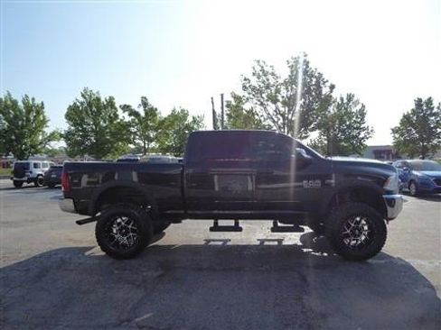 Used 2018 RAM 2500 Tradesman w/ Chrome Appearance Group AWD/4WD image 5