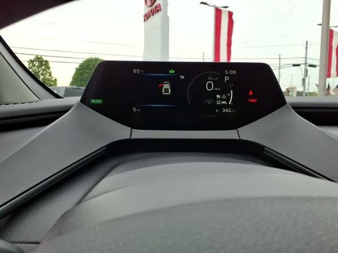 New 2026 Toyota Prius FWD image 23