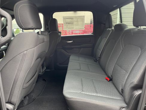 New 2026 RAM 1500 Express AWD/4WD image 24