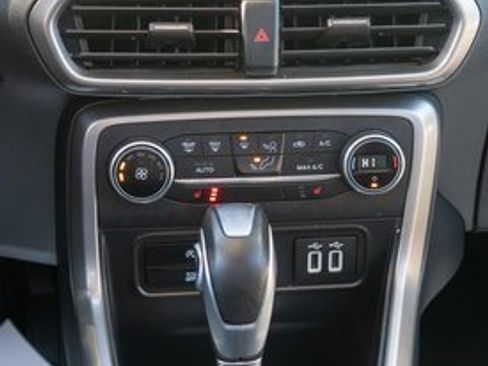 Used 2022 Ford EcoSport SE w/ SE Convenience Package image 16