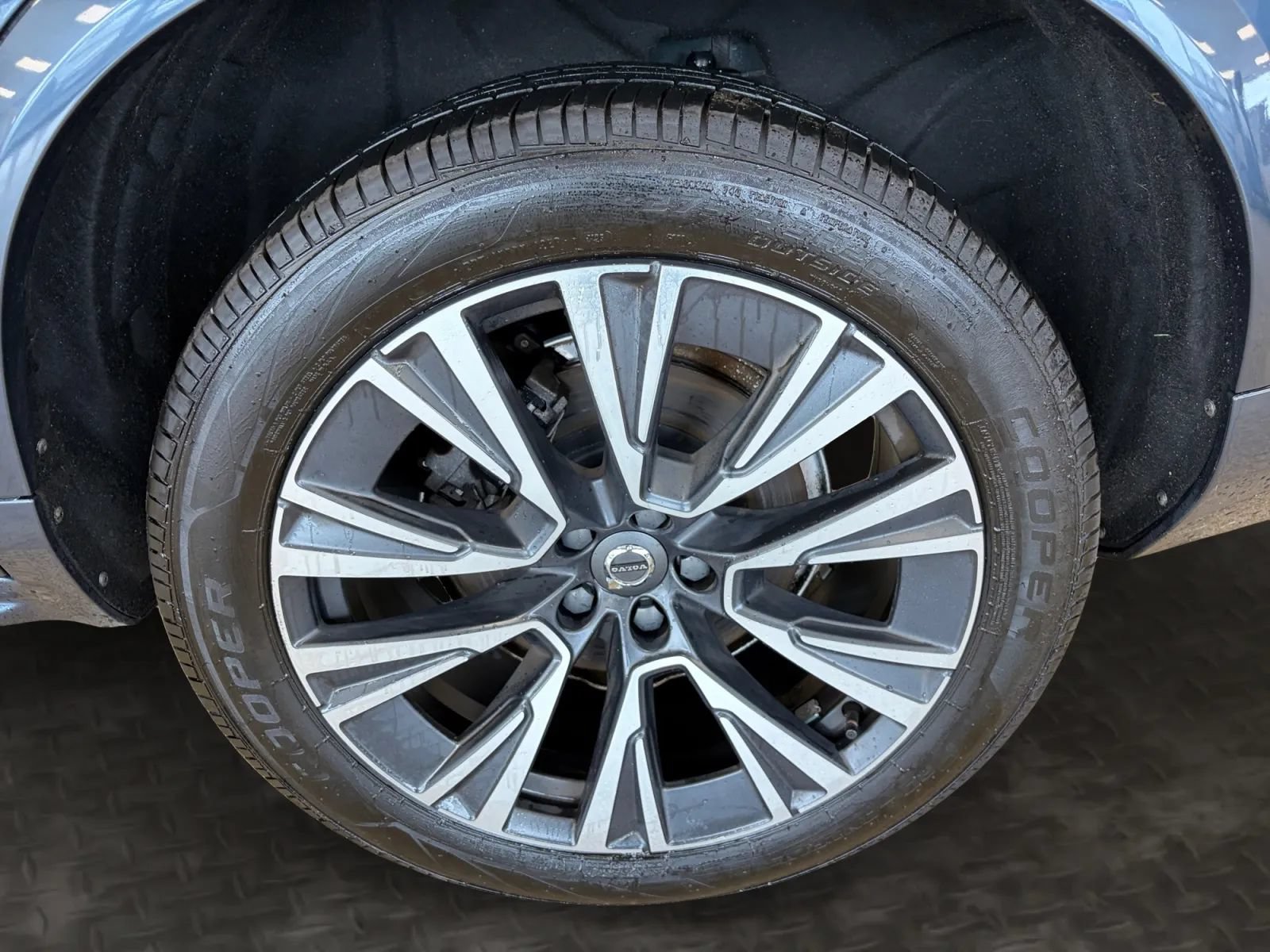 Used 2022 Volvo XC90 T5 Momentum w/ Climate Package AWD/4WD image 43