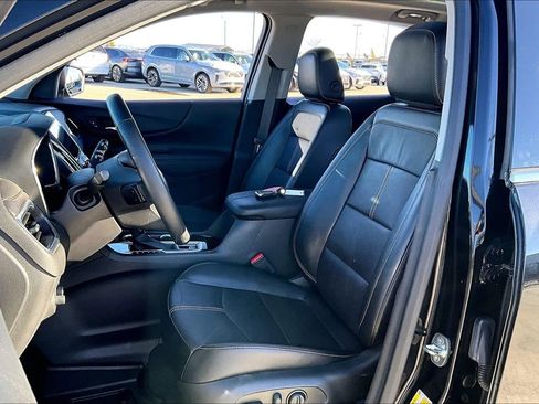 Used 2023 Chevrolet Equinox Premier image 30