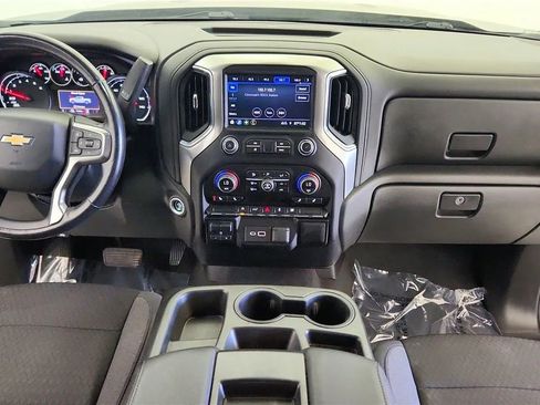 Used 2021 Chevrolet Silverado 1500 LT AWD/4WD image 33