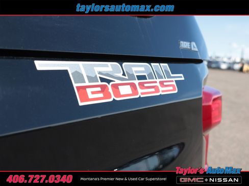 Used 2024 Chevrolet Silverado 1500 Custom Trail Boss w/ Turbomax Blackout Package AWD/4WD image 29