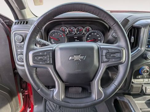 Used 2022 Chevrolet Silverado 1500 LT Trail Boss w/ LPO, Dark Essentials Package AWD/4WD image 16