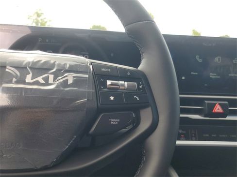 New 2026 Kia Sportage EX w/ EX Panorama Roof Package image 17