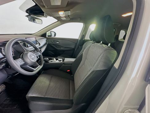Used 2023 Nissan Rogue SV AWD/4WD image 13