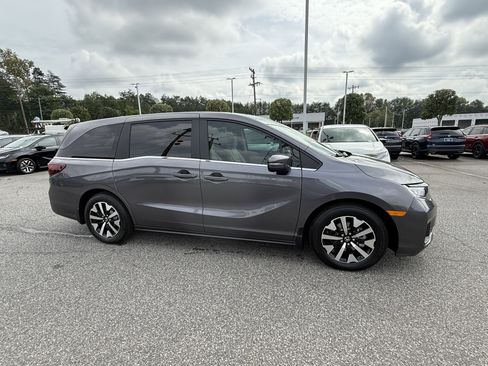 New 2026 Honda Odyssey EX-L image 2