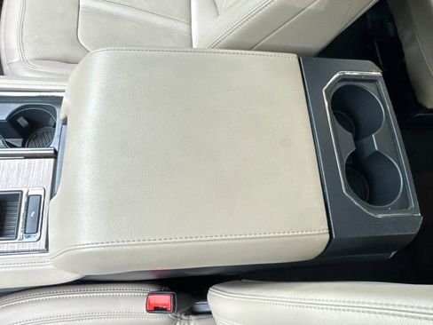 Used 2024 Ford Expedition Limited image 71