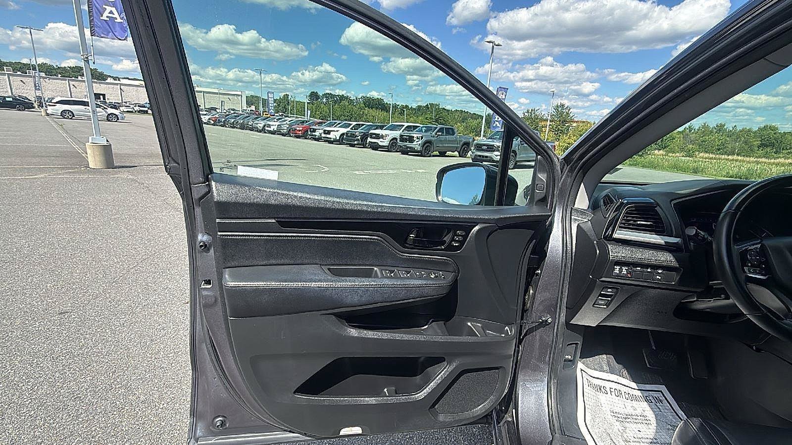 Used 2022 Honda Odyssey Touring image 25