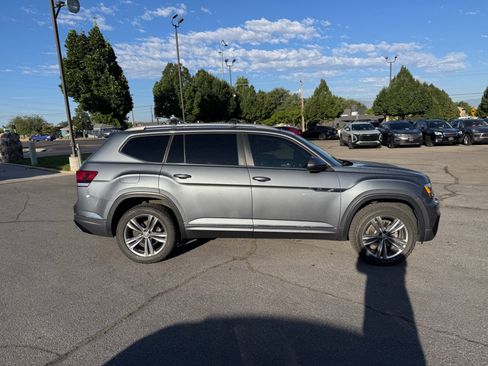 Used 2019 Volkswagen Atlas SEL R-Line AWD/4WD image 6