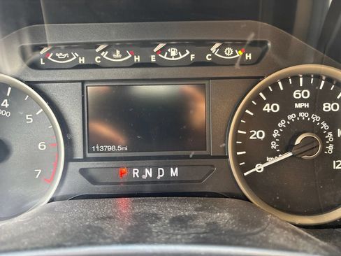 Used 2019 Ford F150 XLT w/ Equipment Group 302A Luxury AWD/4WD image 13