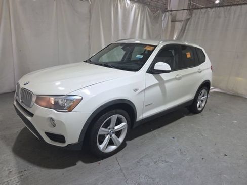 Used 2017 BMW X3 sDrive28i RWD image 1