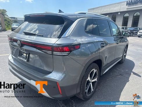 Used 2026 Volkswagen Tiguan SE FWD image 5