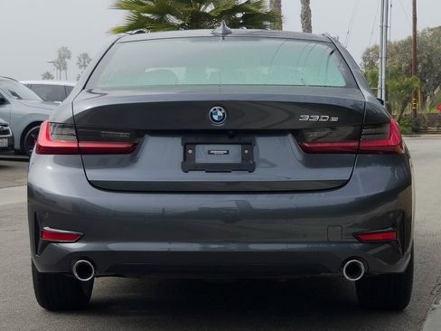 Used 2022 BMW 330e w/ Driving Assistance Package image 31