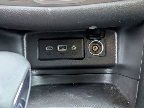 Used 2023 Chevrolet Equinox RS image 17