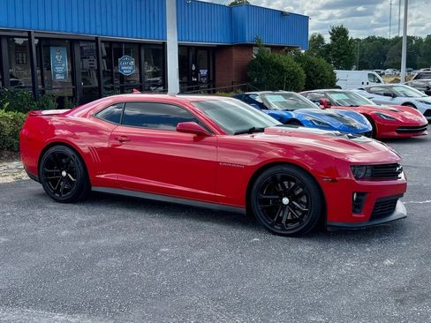 Used 2013 Chevrolet Camaro ZL1 RWD image 8