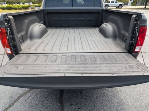 Used 2018 RAM 1500 Express w/ Express Value Package AWD/4WD image 30