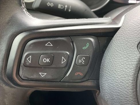 Used 2018 Jeep Wrangler Unlimited Sport S AWD/4WD image 22