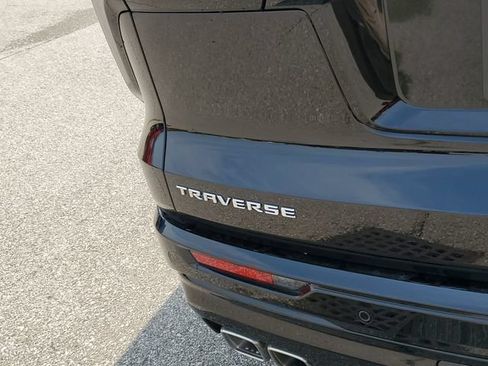 New 2026 Chevrolet Traverse High Country w/ LPO, Floor Liner Package FWD image 7