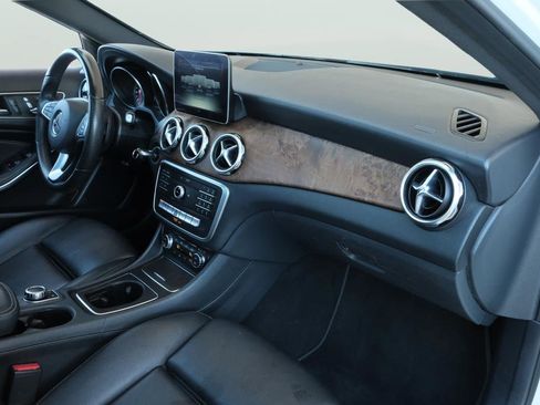 Used 2020 Mercedes-Benz GLA 250 image 27