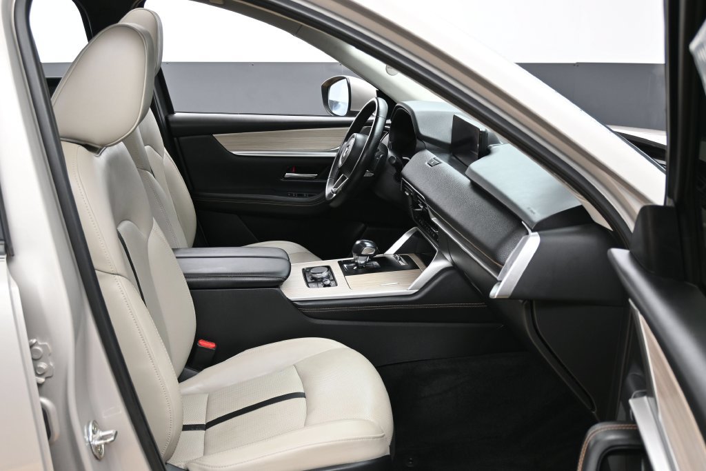 Used 2024 MAZDA CX-90 3.3 Turbo w/ Preferred Package AWD/4WD image 40