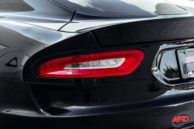 Used 2014 SRT Viper GTS w/ GTS Laguna Interior Package RWD image 55