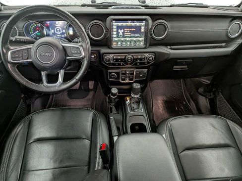 Used 2023 Jeep Wrangler Sahara w/ Cold Weather Group image 16